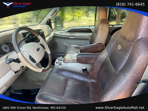Used 2005 Ford F350 King Ranch AWD/4WD image 13