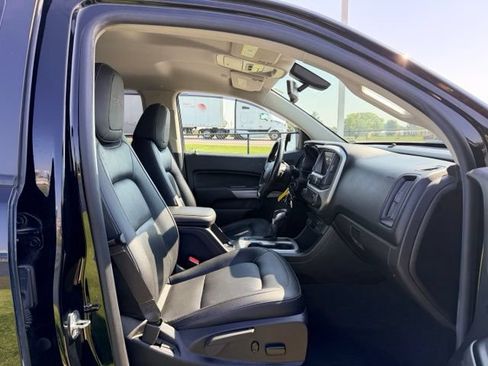 Used 2022 Chevrolet Colorado ZR2 w/ ZR2 Midnight Special Edition AWD/4WD image 11