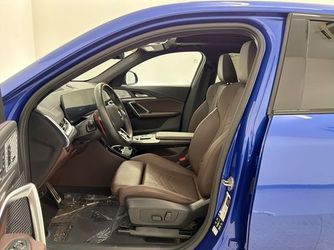 Used 2025 BMW X2 M35i AWD/4WD image 5