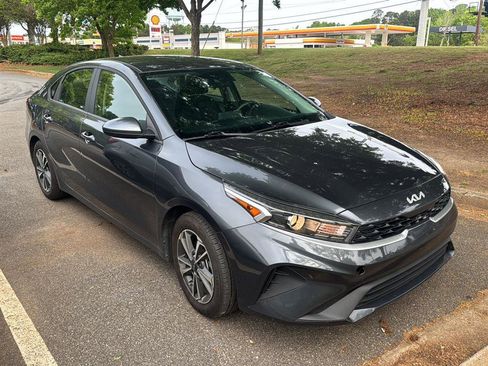 Certified 2024 Kia Forte LXS image 1