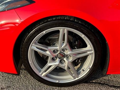 Used 2020 Chevrolet Corvette Stingray Coupe w/ 1LT image 23