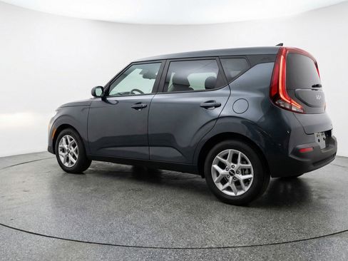 Used 2025 Kia Soul LX w/ LX Technology Package image 6