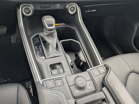 Used 2024 Toyota Grand Highlander AWD image 27