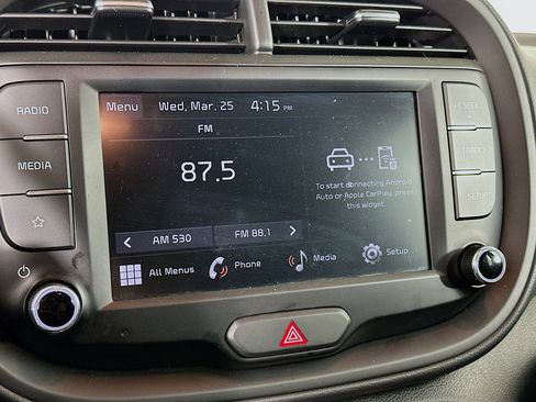 Used 2025 Kia Soul LX w/ LX Technology Package image 21