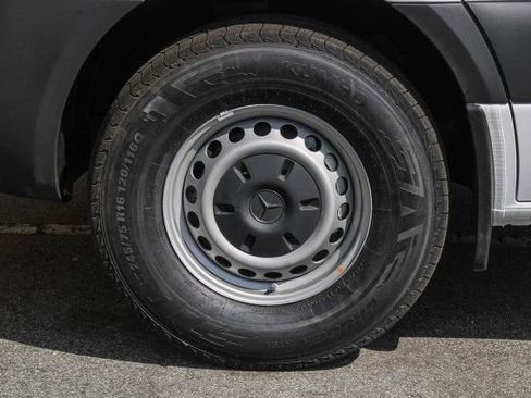 New 2025 Mercedes-Benz Sprinter 2500 image 11