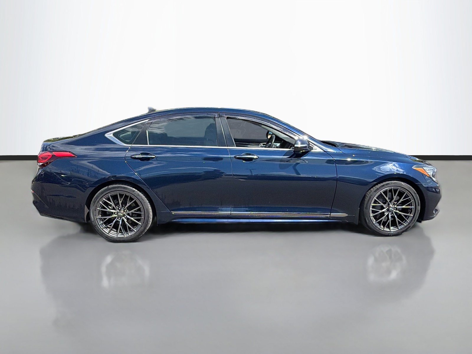 Used 2020 Genesis G80 3.8 w/ Sport Package 02 RWD image 4