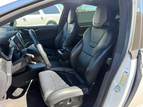 Used 2017 Tesla Model X 75D AWD/4WD image 11