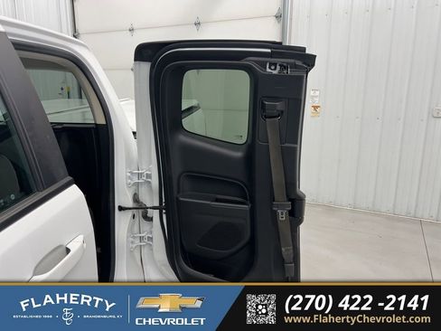 Used 2021 Chevrolet Colorado LT w/ Fleet Safety Package image 9