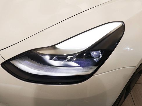 Used 2021 Tesla Model 3 Long Range AWD/4WD image 9