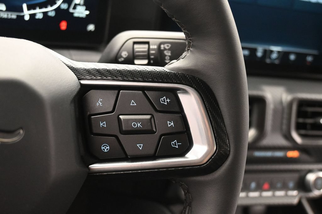 Used 2024 Ford Mustang Coupe RWD image 19