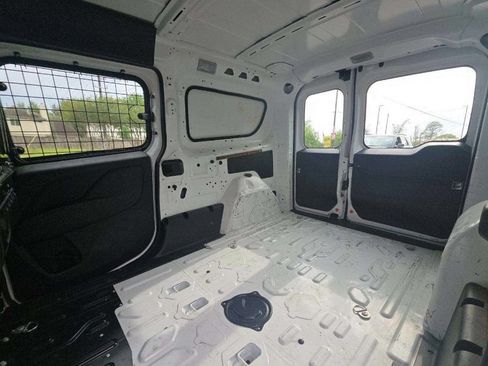 Used 2022 RAM ProMaster City Tradesman FWD image 39