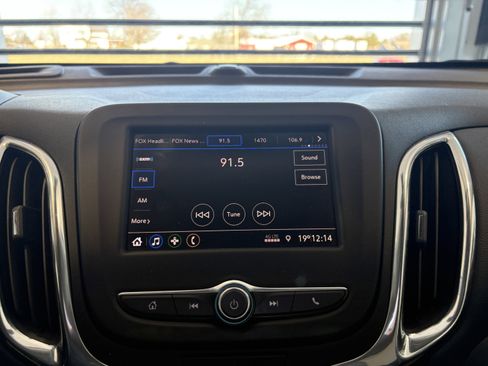 Used 2020 Chevrolet Equinox LT image 15