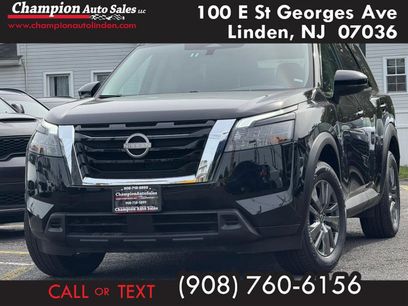 Used 2025 Nissan Pathfinder SV