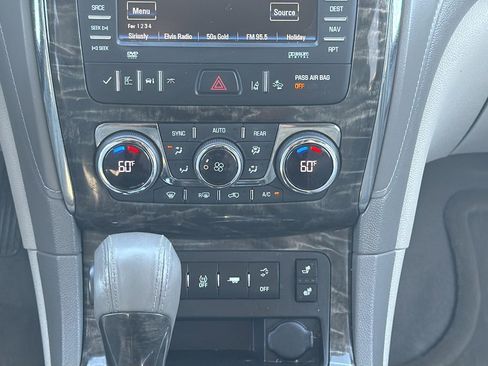 Used 2014 Buick Enclave Leather w/ Trailering Provision Package image 23