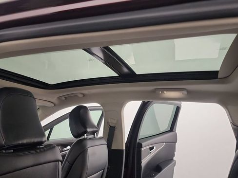Used 2022 Lincoln Nautilus Reserve AWD/4WD image 14