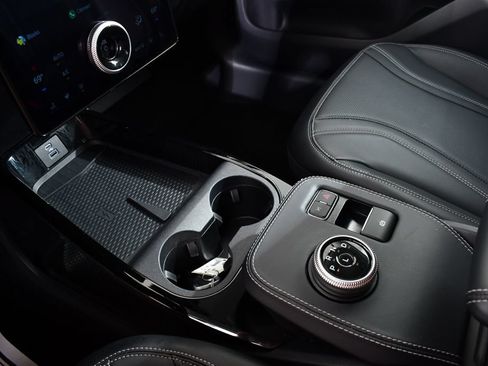 Used 2024 Ford Mustang Mach-E Premium AWD/4WD image 30