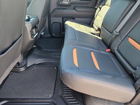 New 2026 GMC Sierra 2500 AT4 w/ AT4 Premium Plus Package AWD/4WD image 7