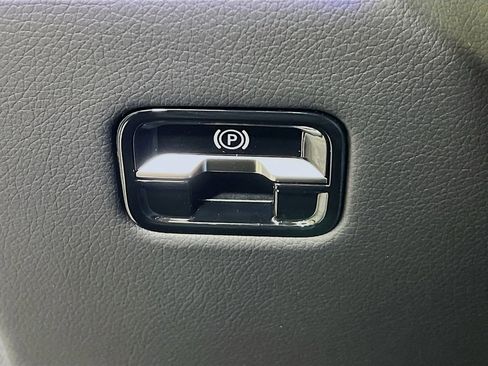 New 2025 Mercedes-Benz S 580 4MATIC Sedan image 10