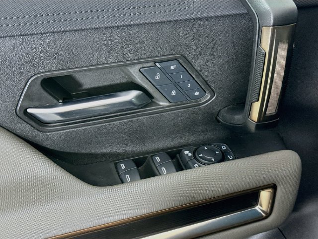 Used 2025 GMC Hummer EV 3X AWD/4WD image 18