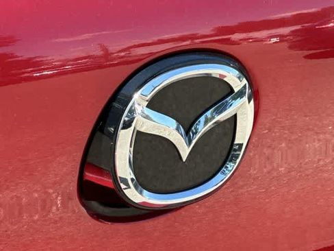Used 2024 MAZDA MAZDA3 s FWD image 17