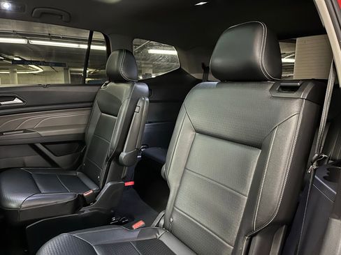 Used 2022 Volkswagen Atlas SE w/ Panoramic Sunroof Package FWD image 23