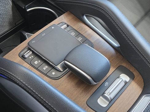 Certified 2023 Mercedes-Benz GLS 450 4MATIC image 36