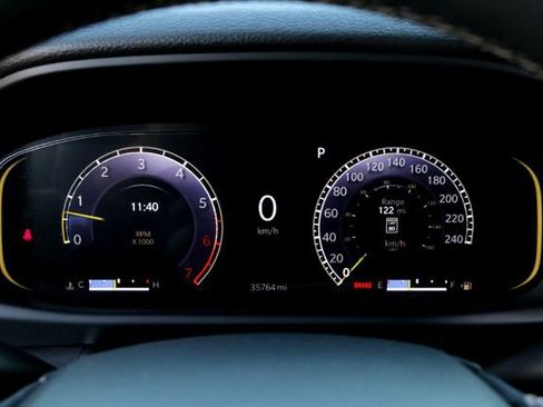 Used 2023 Jeep Wagoneer Series II w/ Convenience Group I image 15