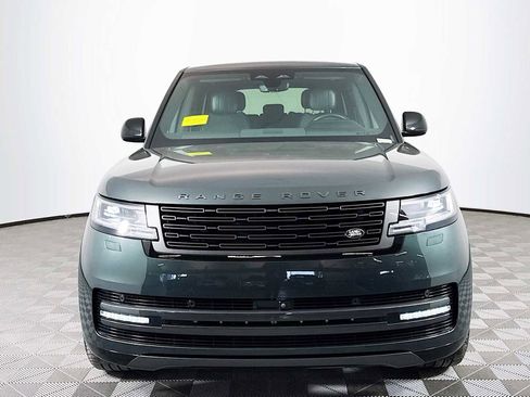 Used 2024 Land Rover Range Rover SE image 2
