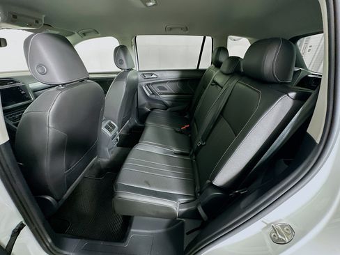 Used 2023 Volkswagen Tiguan SE FWD image 26