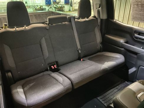 Used 2022 Chevrolet Silverado 1500 LT image 25