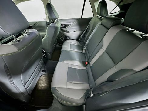 Used 2025 Subaru Outback Onyx Edition image 27
