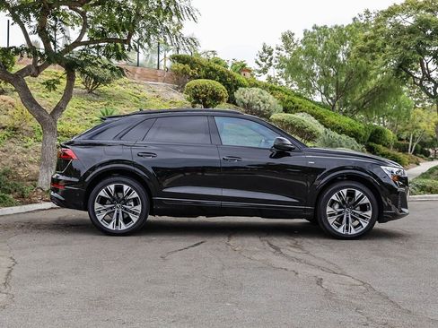 Used 2025 Audi Q8 Premium Plus AWD/4WD image 6