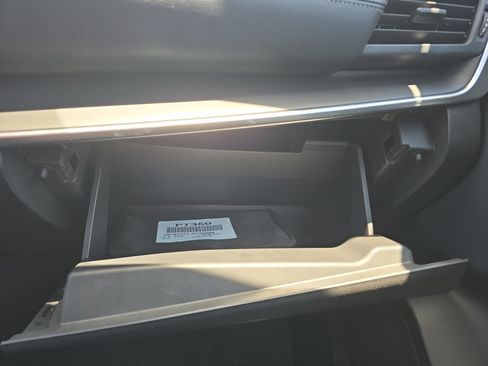 Used 2024 Nissan Rogue S FWD image 24