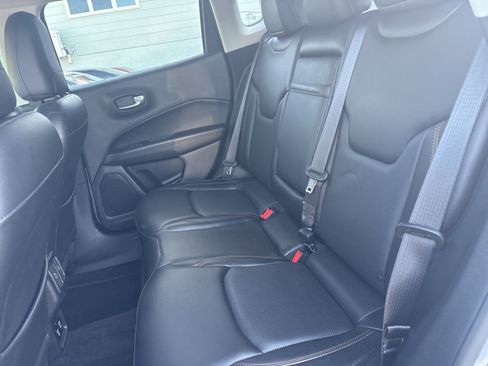 Used 2018 Jeep Compass Limited w/ Navigation Group image 13