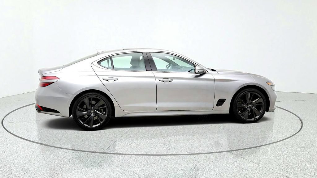 Used 2022 Genesis G70 3.3T w/ Sport Advanced Package AWD/4WD image 4