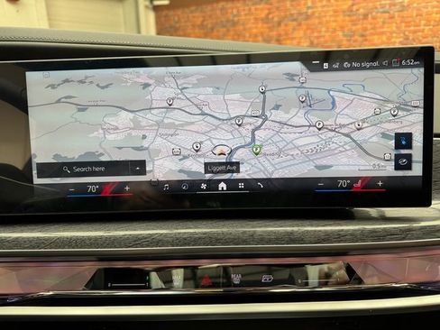 Used 2025 BMW i7 eDrive50 w/ Premium Package image 20