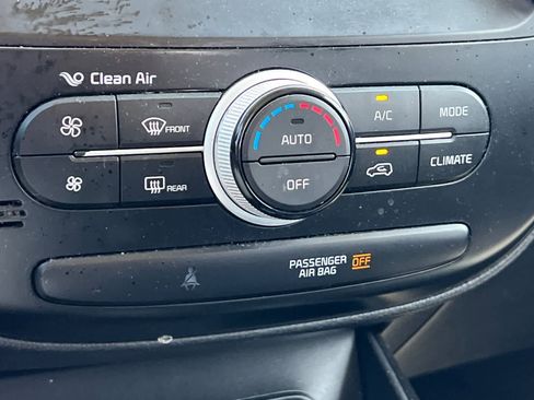 Used 2019 Kia Soul + FWD image 22
