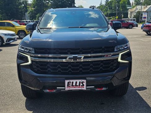 Used 2022 Chevrolet Tahoe Z71 w/ Luxury Package AWD/4WD image 3