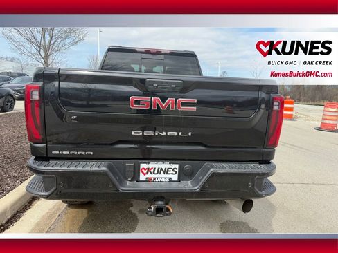 Used 2025 GMC Sierra 2500 Denali w/ Denali Reserve Package AWD/4WD image 5