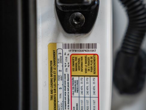 Certified 2023 Ford F150 Lariat w/ Equipment Group 502A High image 48