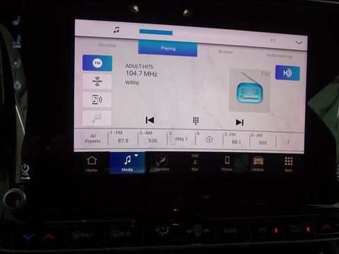 Certified 2022 Jeep Wagoneer Series I w/ Premium Group I AWD/4WD image 14