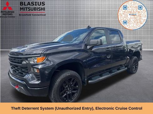 Used 2024 Chevrolet Silverado 1500 Custom Trail Boss w/ LPO, Dark Essentials Package AWD/4WD image 18