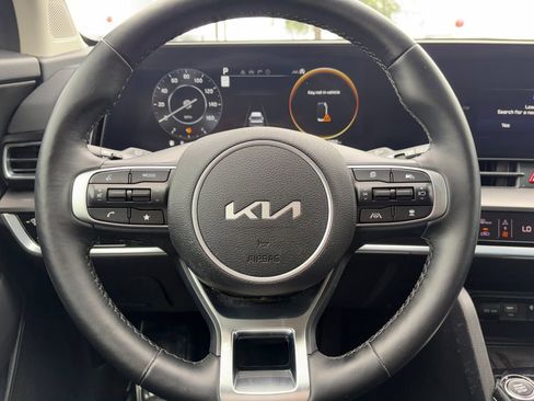 Used 2025 Kia Sportage SX FWD image 11