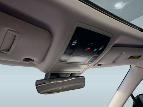 Used 2018 Lexus RX 350L RX 350L Premium image 18