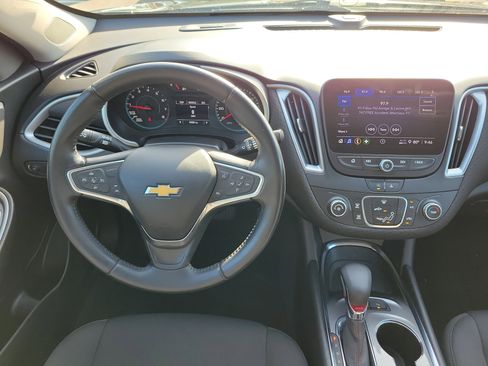 Used 2022 Chevrolet Malibu RS image 17