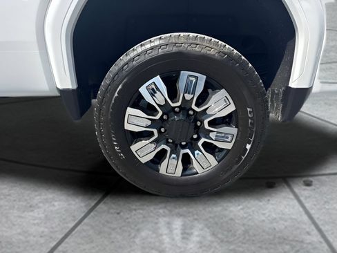 Used 2022 GMC Sierra 2500 Denali w/ Denali Ultimate Package AWD/4WD image 24