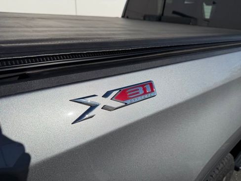 Used 2023 GMC Sierra 1500 SLT w/ SLT Premium Plus Package image 11