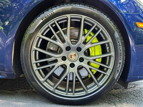 Used 2022 Porsche Panamera 4 Platinum Edition AWD/4WD image 69