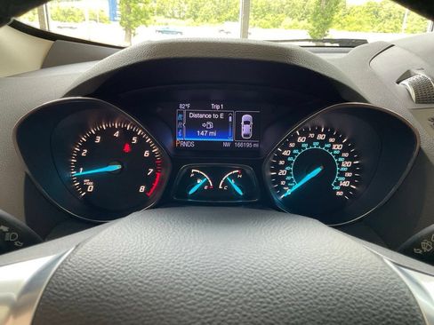 Used 2013 Ford Escape Titanium w/ Parking Technology Pkg FWD image 14