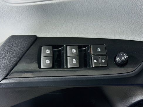 Used 2016 Toyota Prius Four Touring FWD image 24